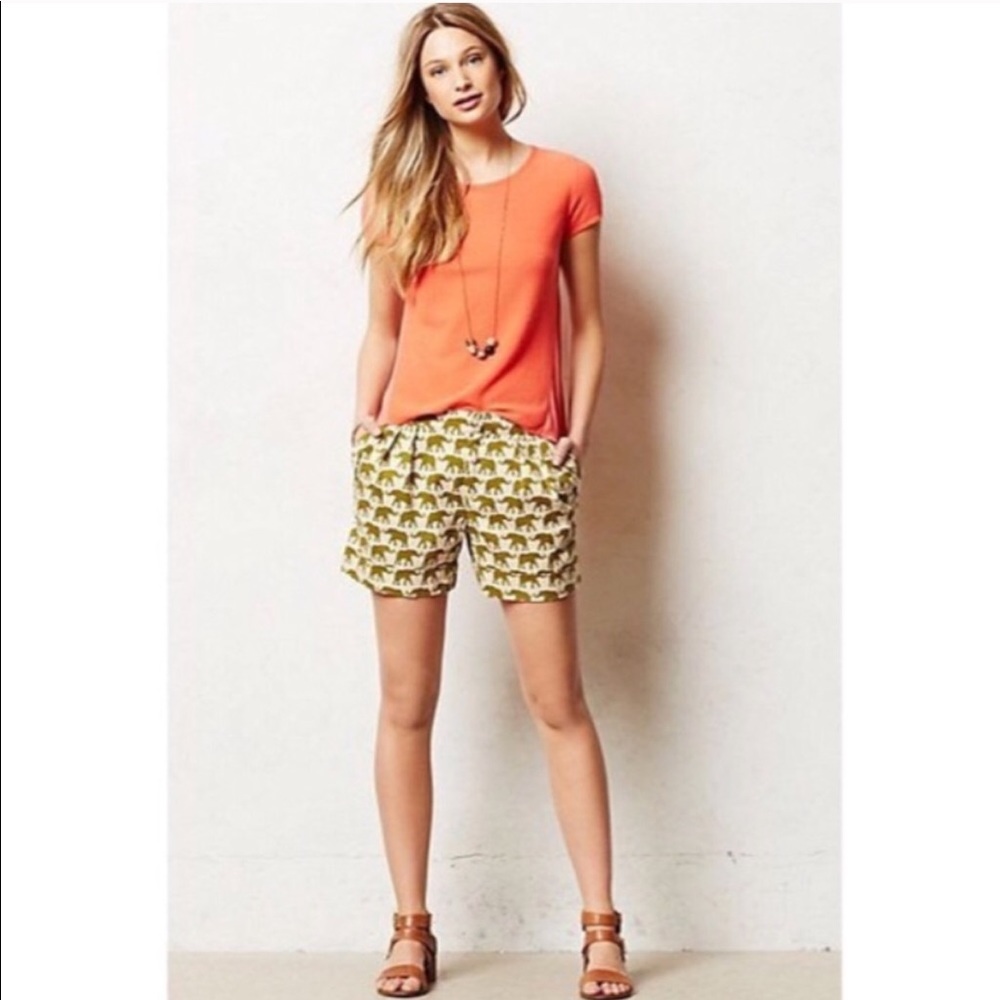 Anthropologie Cartonnier elephant shorts. Size 6.